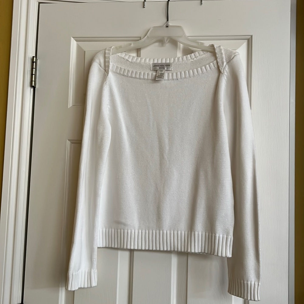 NWOT sweater by Jones New York
